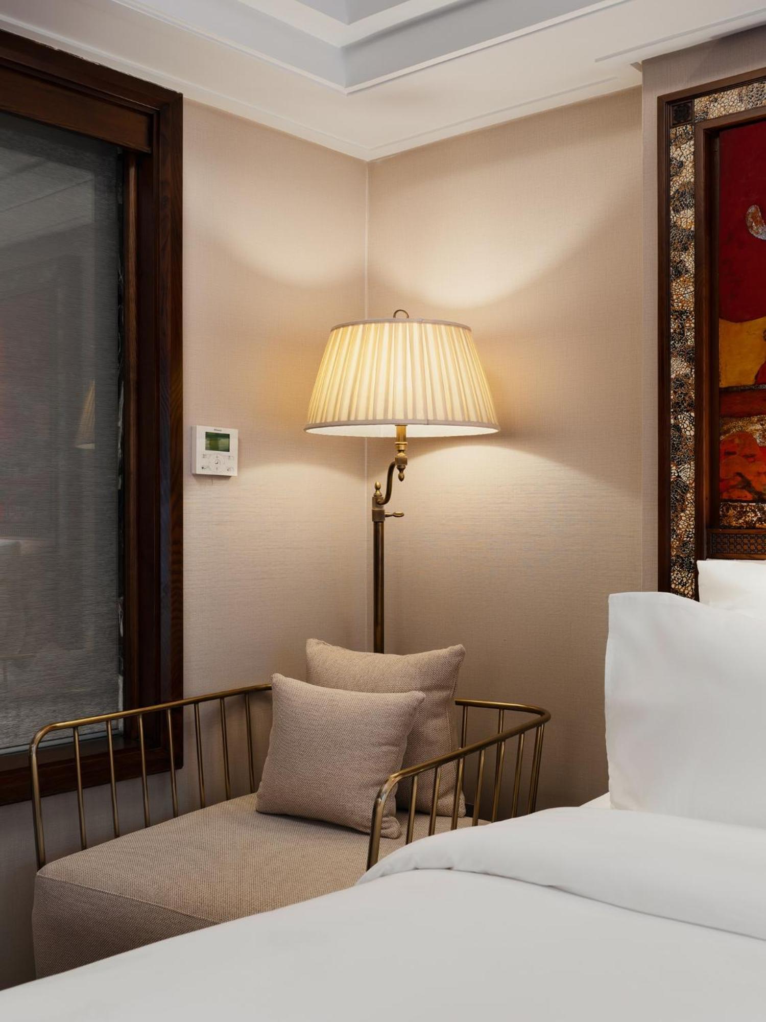 Peridot Gallery Classic Hotel هانوي المظهر الخارجي الصورة